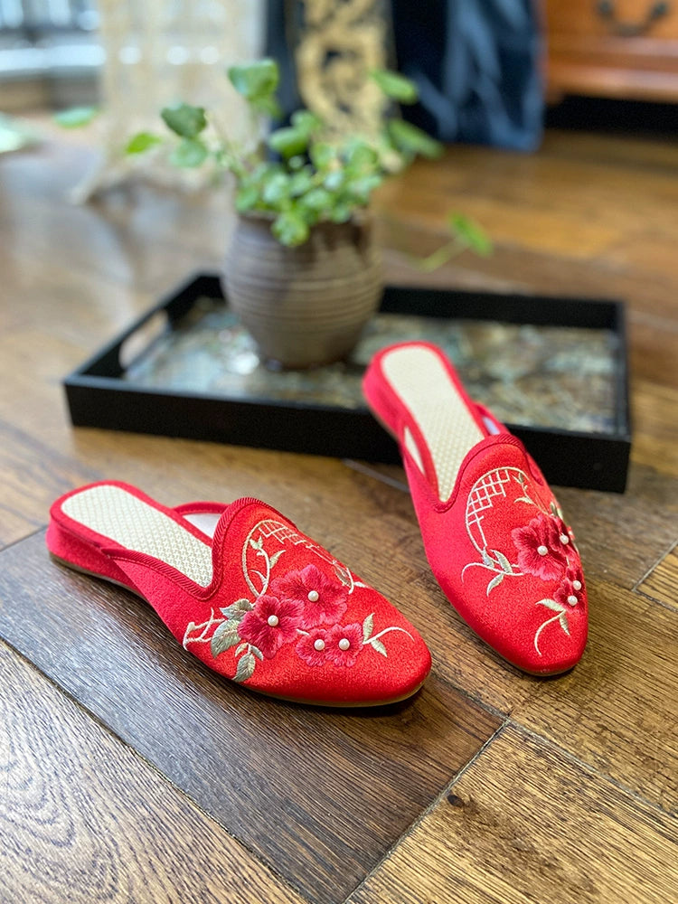 Old Beijing cloth shoes women's flat heel bottom ancient bag flower slippers sound non-slip half drag ancient cheongsam shoes women