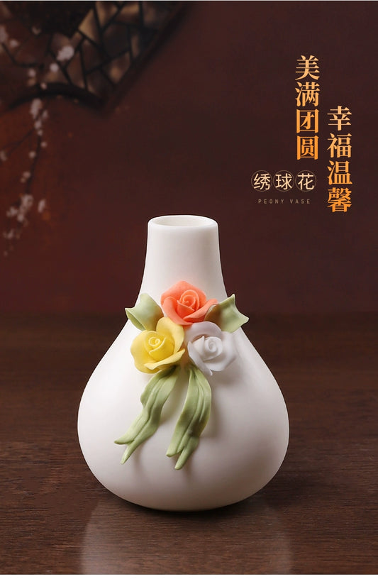 Qi Flower Ware Dehua Ceramic Handmade Flower Small Vase Home Life Products Italian Small Porcelain Vase Flower Insert Products