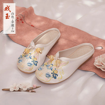 Flower shoes, morning robe shoes, white cheongsam shoes, pearl cloth shoes, and shoes for summer wear