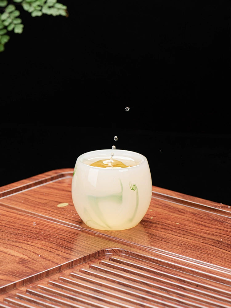 Jade + Jade Teacup Wine Cup Kung Fu Tea Set Self-Use + Raw High + Jade Master Cup ++ Tea Cup