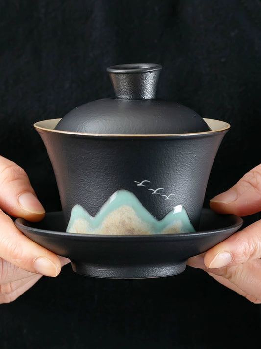 Mountain Pattern Black Clay Gaiwan