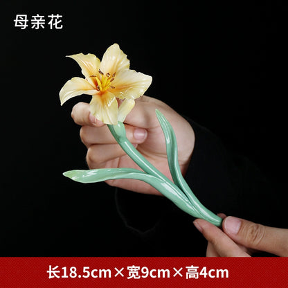 Handmade ceramic hand-squeezed mother Flower Piece Home Tenant Tea room desktop Craft Product