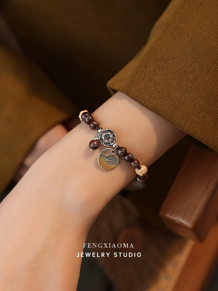 Small red sandalwood flower beaded hand female luxury small high-quality natural stone pull-out bracelet