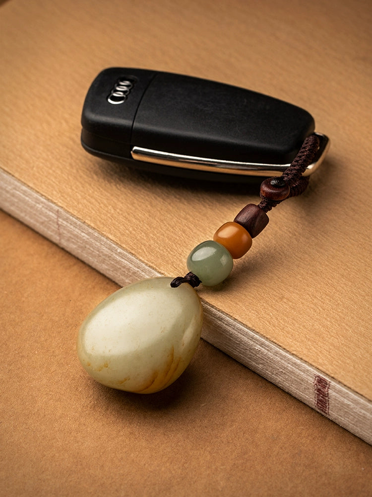 Natural Hetian Jade One Item One Spoon One Piece Men's Auto Keychain Women's High-end Italian Products