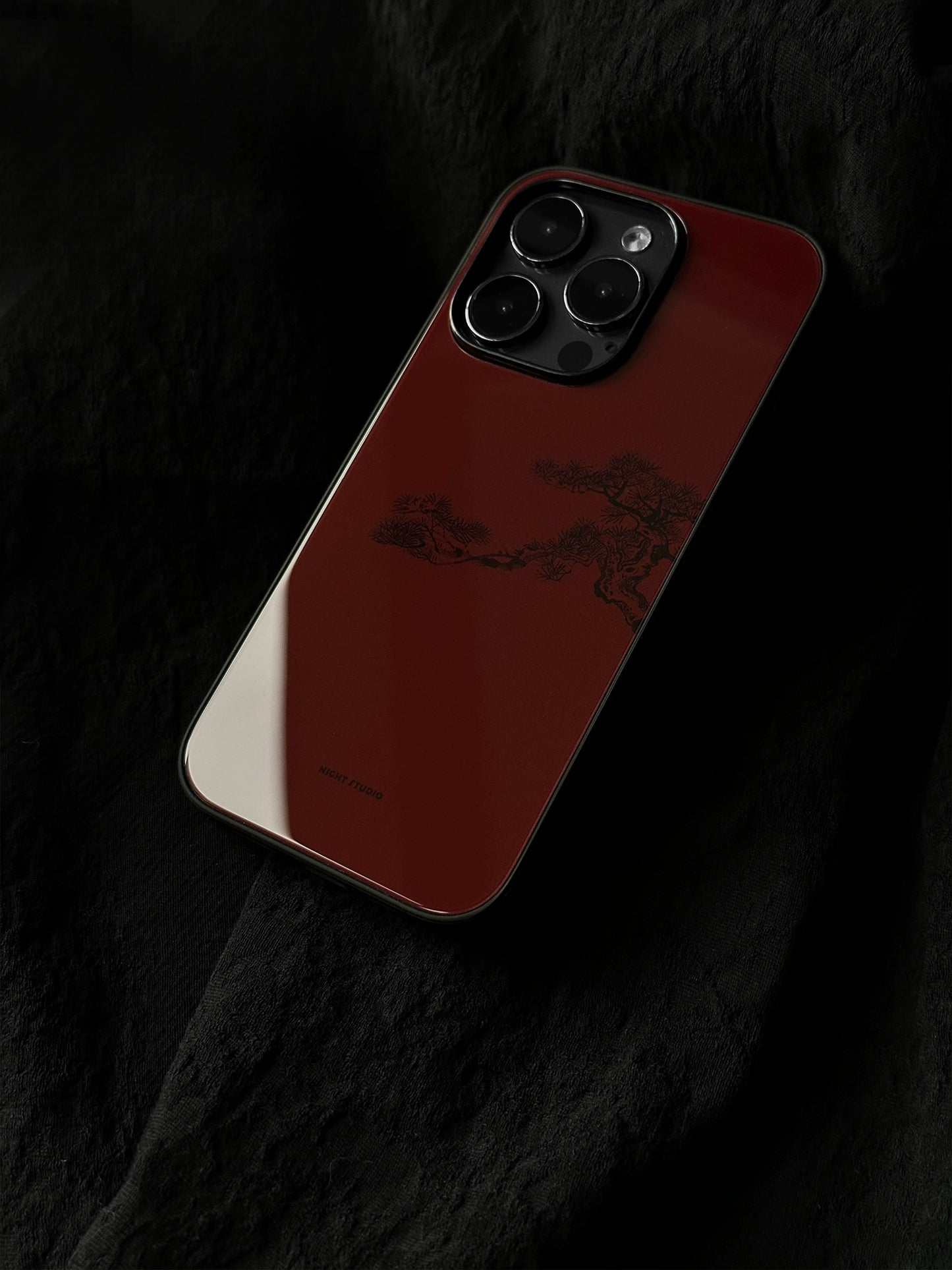 Night Studio Natural Pine Vintage Red Phone Case