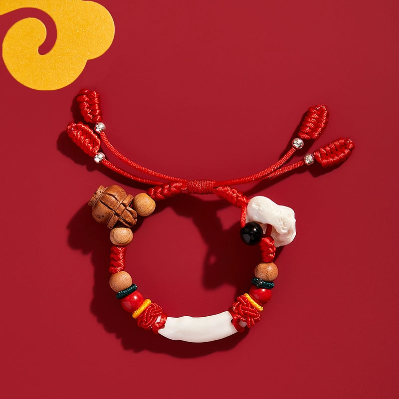 Baby baby red rope bracelet female pig essence bone peach wood amulet bracelet pig bone dog tooth cinnabar peach basket pendant