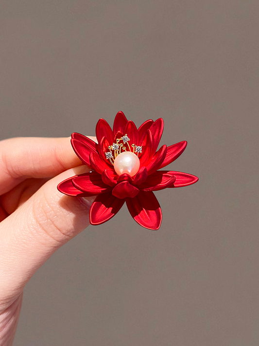 Chinese style elegant pearl lotus brooch brooch 