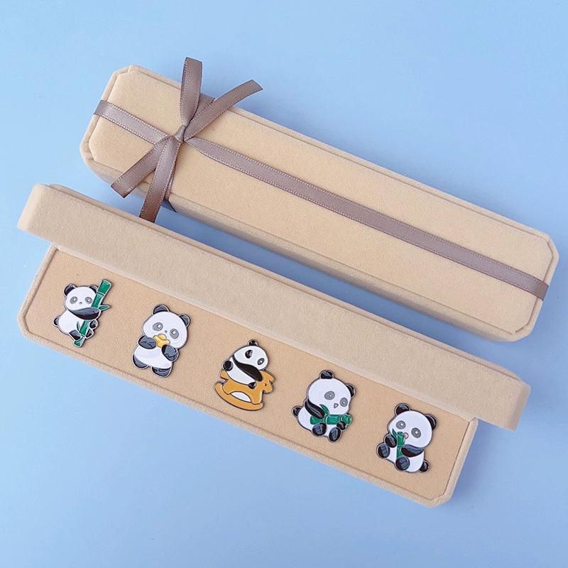 Bear Flower Element Zhou Text Chest China Characteristics Hand-in-hand Box to send foreigners boys and girls Children